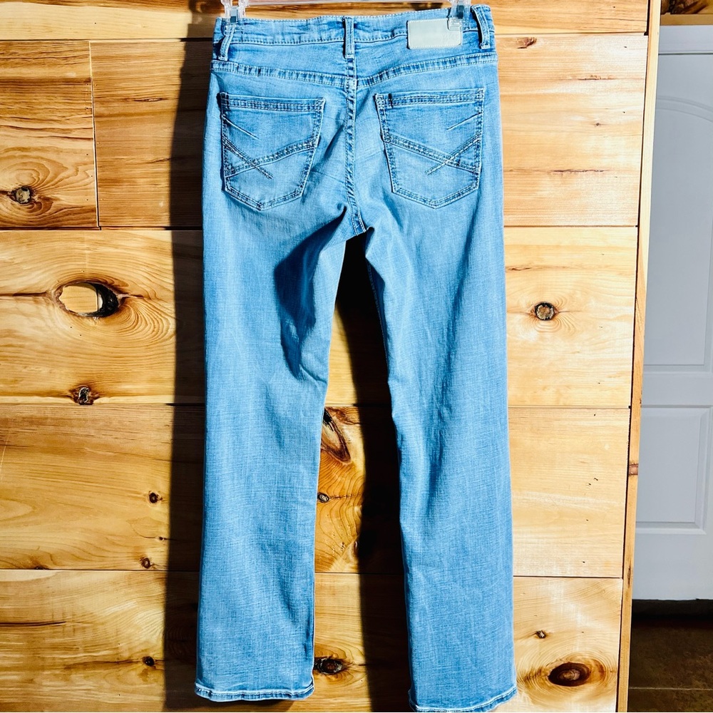 BKE Men’s 30x32 “Henry” Light Blue Straight Leg Jeans Classic GQ